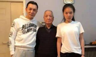 哈文悼念李咏去世五周年
